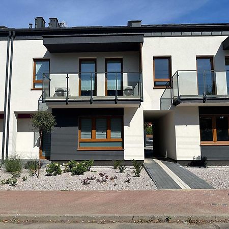 Dmk Blue Apartment Near Warsaw-Modlin Airport Nowy Dwór Mazowiecki Eksteriør billede