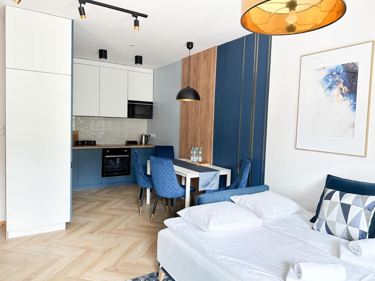 Dmk Blue Apartment Near Warsaw-Modlin Airport Nowy Dwór Mazowiecki Eksteriør billede